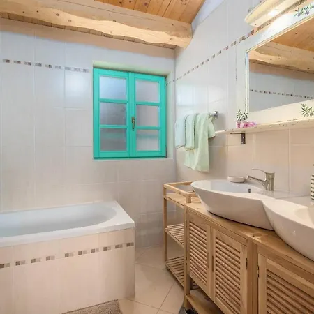 Dom wakacyjny Peaceful House Ulika - Ideal For Family & Relax *