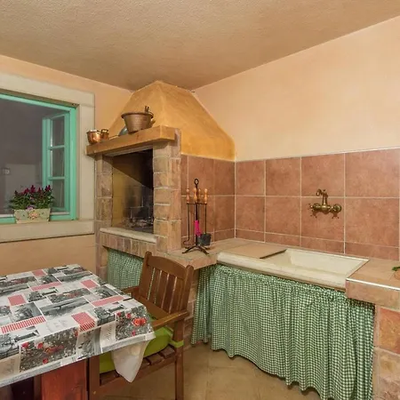 Dom wakacyjny Peaceful House Ulika - Ideal For Family & Relax Šišan